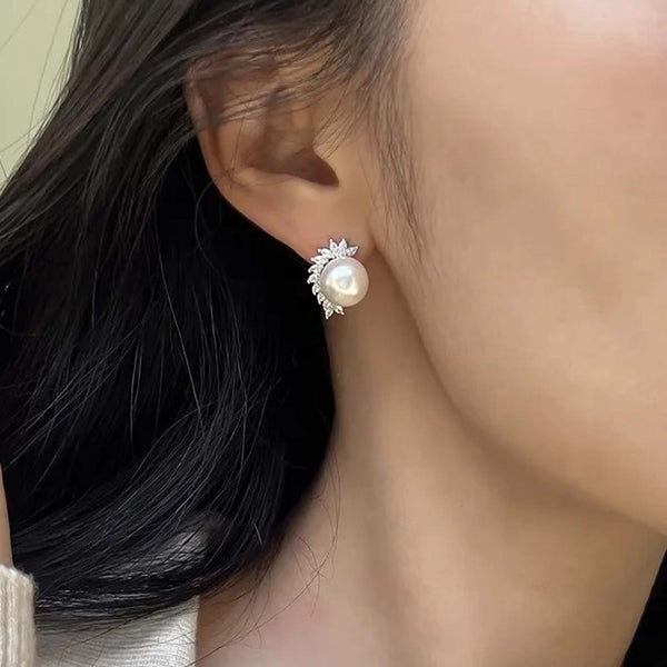 925 Sterling Silver Glow Pearl Spark Studs